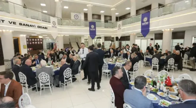 Altuğ’dan basın mensuplarına ince hareket