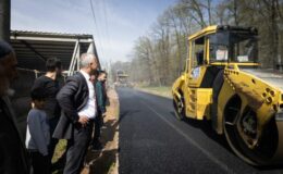Hendek Belediyesi durmuyor! 6 mahalleye 6 kilometre daha asfalt serildi