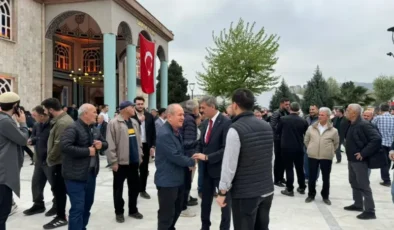 Alemdar vatandaşlarla bayramlaştı