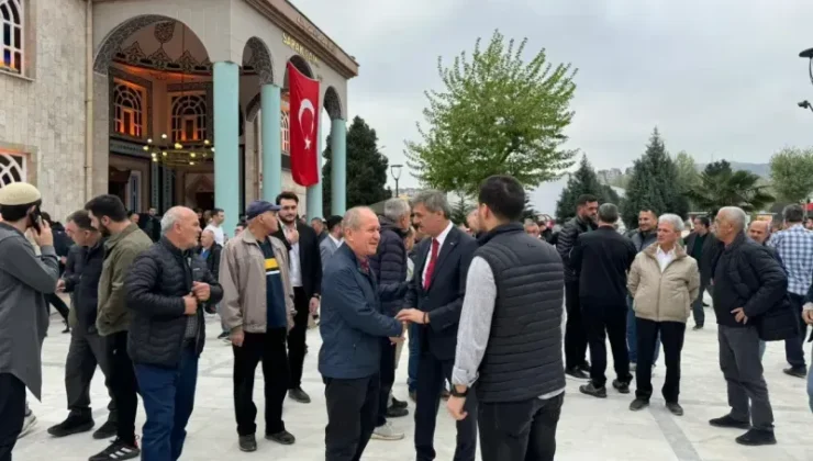 Alemdar vatandaşlarla bayramlaştı