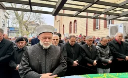 Milletvekili Kaya annesini dualarla uğurladı