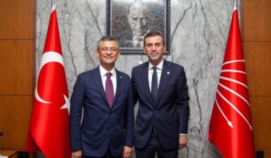 Başkan Curoğlu: ” Bu süreç CHP’yi yıldırma çabası değil, halkın gücüne yapılan saldırıdır!”