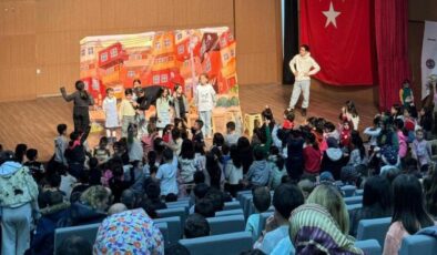 Büyükşehir Karasu’da çocukları rengârenk bir Ramazan şenliğinde buluşturdu