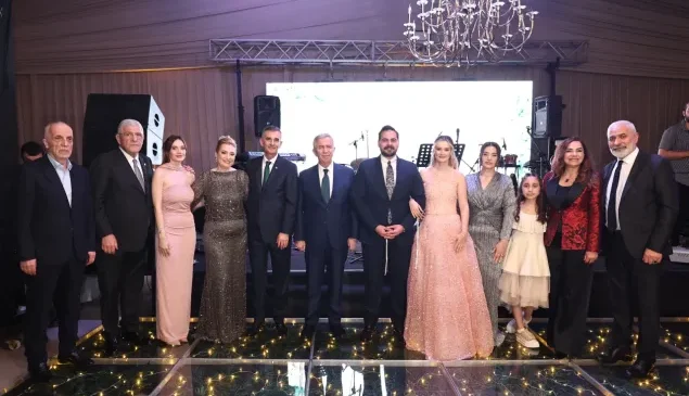 Dikbayır’ın kızı nişanlandı… Nişan yüzüklerini Yavaş ve Dervişoğlu taktı