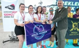 Geleceğin Şampiyonları Küreklerle Yarıştı