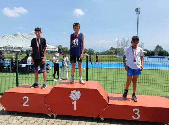 Minik Sporculardan Büyük Performans