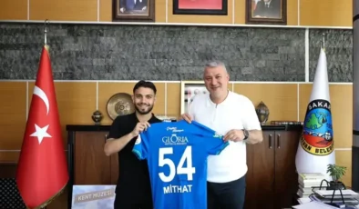 Mithat Pala’dan Osman Çelik’e forma