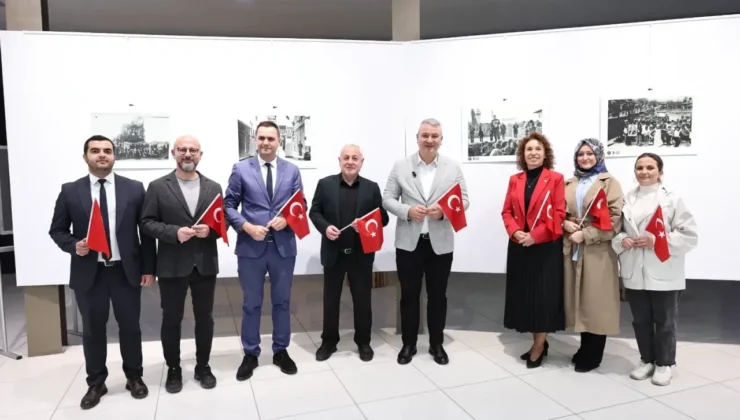 Serdivan’da “Geçmişten Günümüze Cumhuriyet” Sergisi