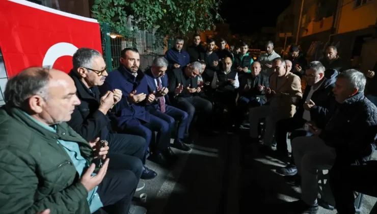 Başkan Alemdar, Şehit Akın Karakuş’un Ailesine Taziyede Bulundu