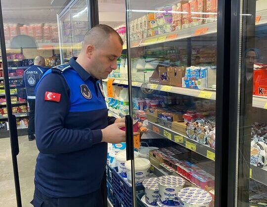 Sapanca’da Marketlere Zabıta Denetimi: Tarih ve Fiyat Kontrolü
