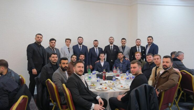 Genç MÜSİAD Sakarya iftarda buluştu