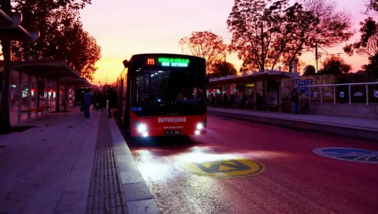 Metrobüslerde gece seferi başladı