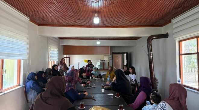 Büyükşehir’in “Kadın Kadına” Projesi Taraklı’da Devam Etti