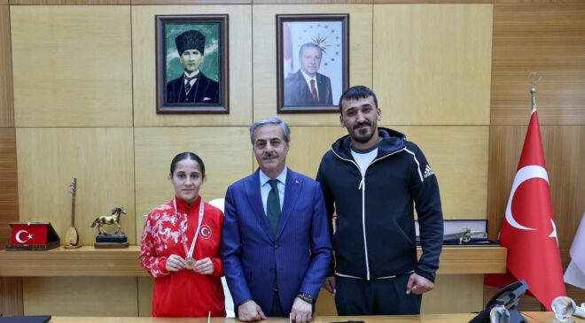 Genç Şampiyondan Büyükşehir’e Ziyaret