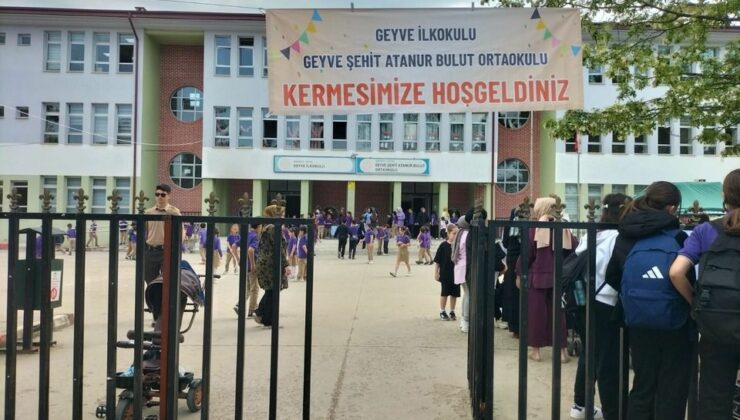 Geyve’de Anlamlı Kermes: Öğretmenler Izgara Başına Geçti, Mahkumların El Emeği Ürünleri DMD Hastası Ahmet’e Umut Oldu