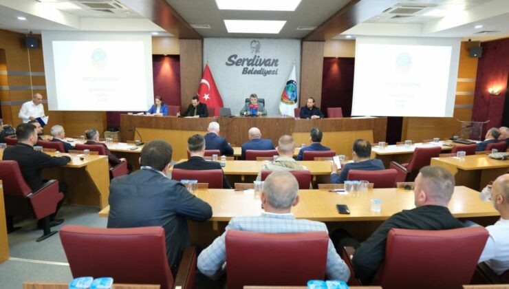 Serdivan Belediyesi meclisinde 2025 mali raporu kabul edildi