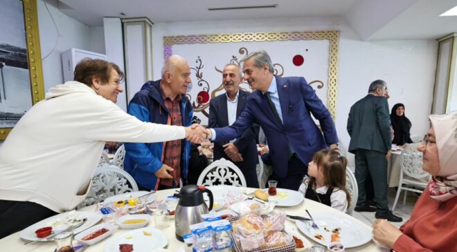 Yusuf Alemdar YADEM sakinleriyle buluştu
